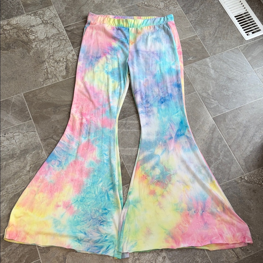 Chrysanthemus Colorful Tie-Dye ladies Flared Bottoms Sz Lg